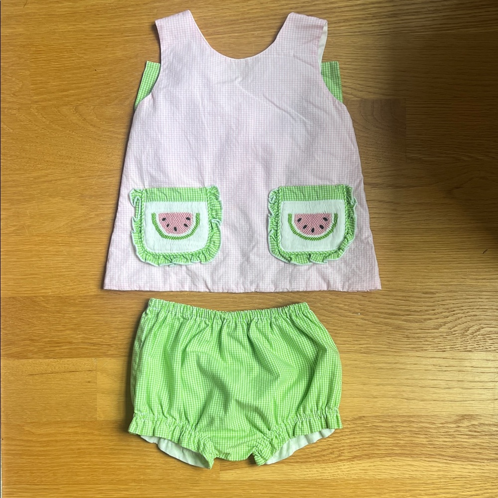 The cutest watermelon bloomer set